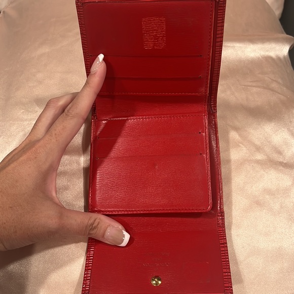 Louis Vuitton tri- wallet - Picture 5 of 9